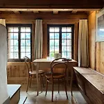 Idyllische Im Historischen Dorfhaus Apartment
