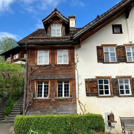 Idyllische Im Historischen Dorfhaus 公寓 *