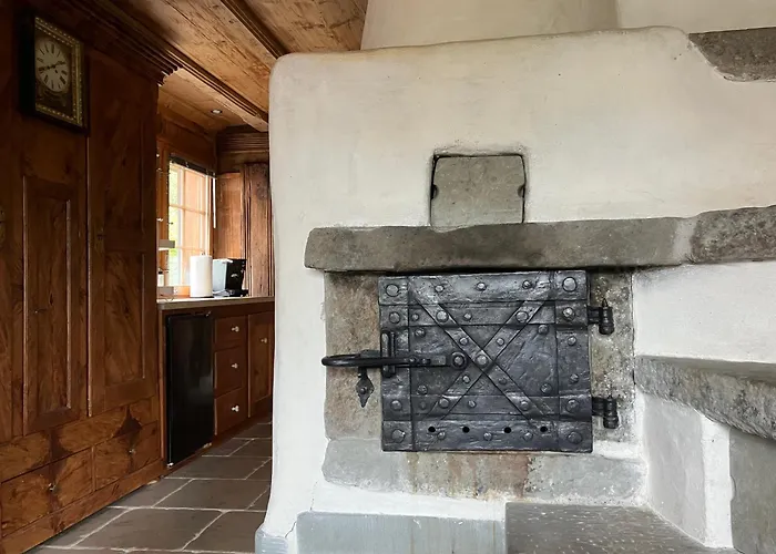 Idyllische Im Historischen Dorfhaus *