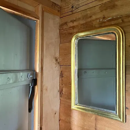 Idyllische Im Historischen Dorfhaus *