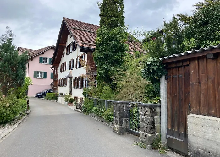 Idyllische Im Historischen Dorfhaus *